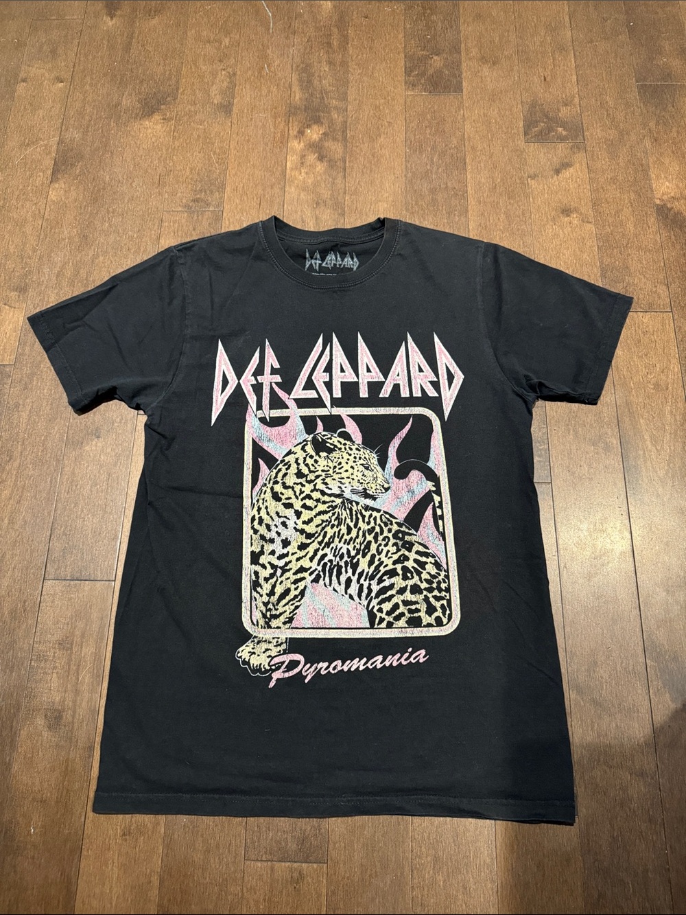 Def Leppard Pyromania Graphic Tee - Black